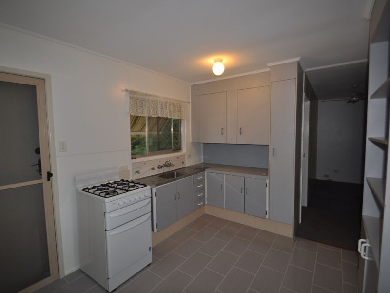8 Glenn Street, Slacks Creek QLD 4127