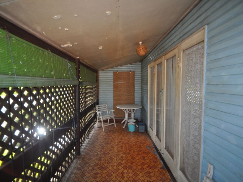 102 Jacaranda Avenue, Logan Central QLD 4114