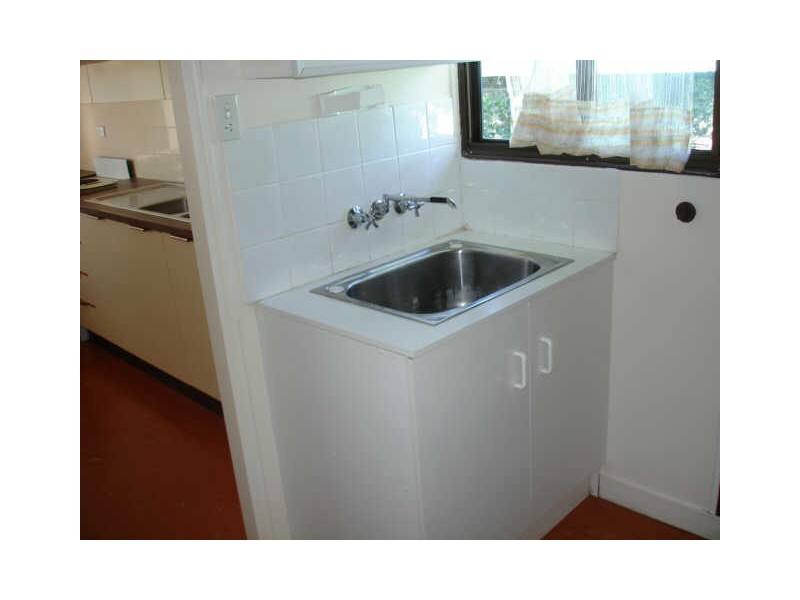 48 Laughlin Street, Kingston QLD 4114