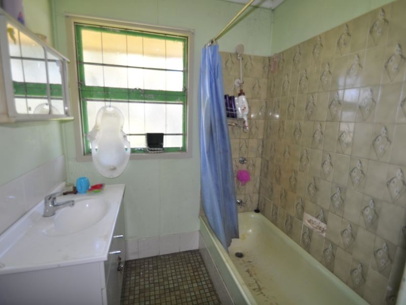 42 North Road, Woodridge QLD 4114