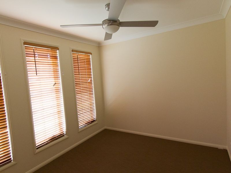 5 Brendan Thorne Place, Marsden QLD 4132