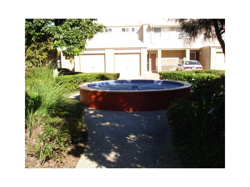 8/17 North Rd, Woodridge QLD 4114