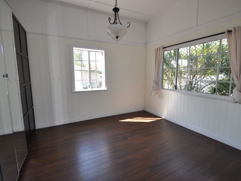 55 Laughlin Street, Kingston QLD 4114