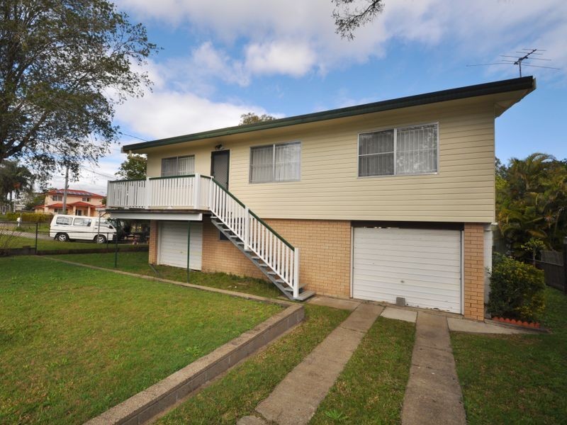 17 Pine Drive, Woodridge QLD 4114