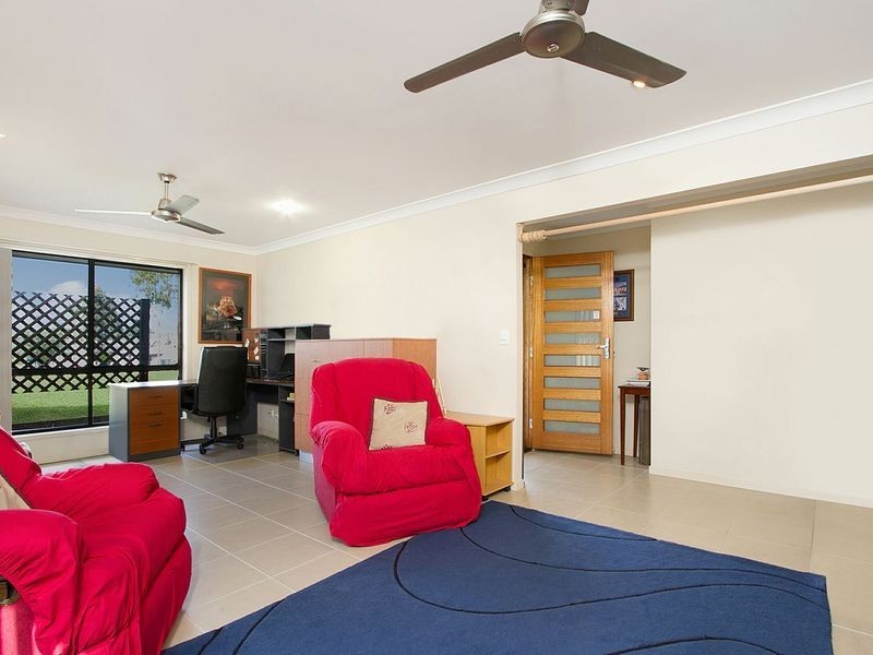 56 Outlook Drive, Waterford QLD 4133