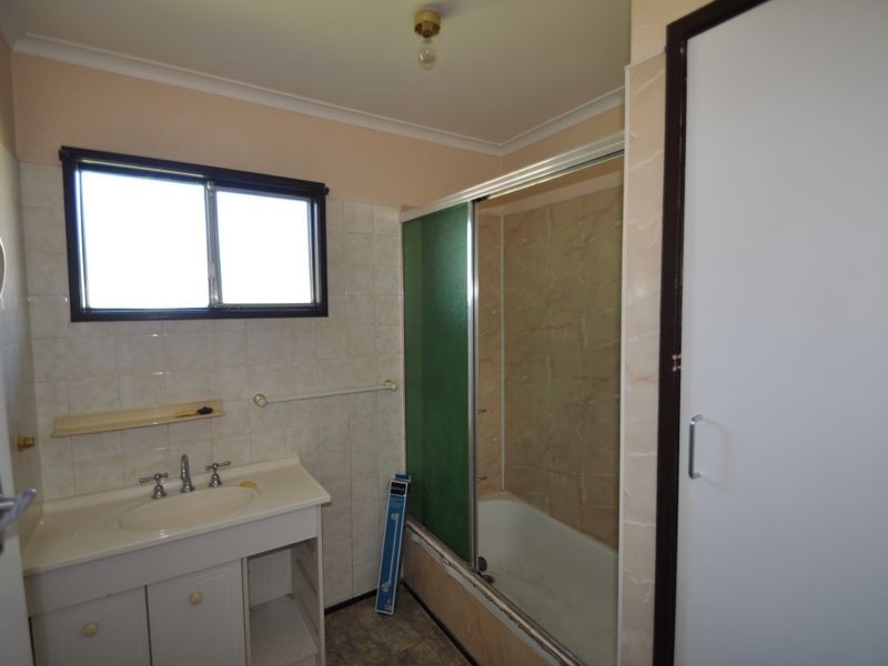 39 Redford Street, Kingston QLD 4114