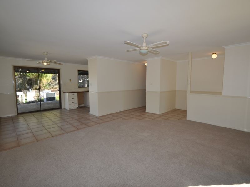 13 Warren Court, Loganlea QLD 4131