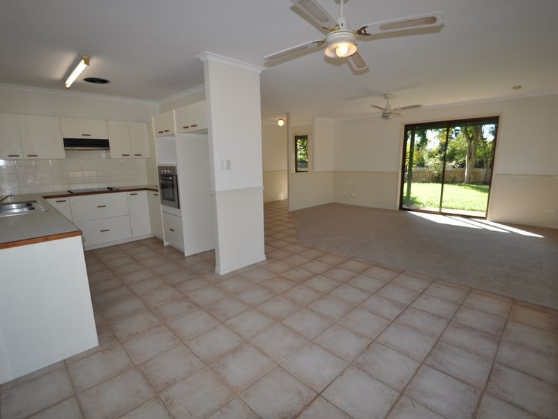 13 Warren Court, Loganlea QLD 4131