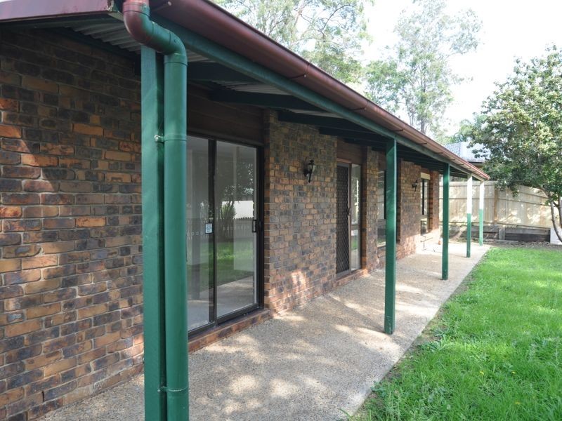 13 Warren Court, Loganlea QLD 4131