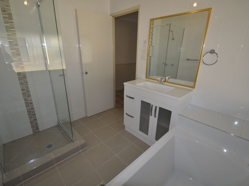 13 Warren Court, Loganlea QLD 4131