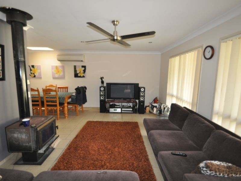 3 Canopus Ct, Kingston QLD 4114