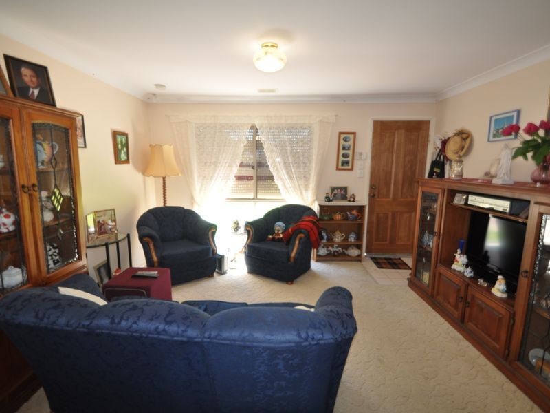 8 Sandown, Crestmead QLD 4132