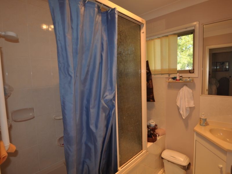 8 Sandown, Crestmead QLD 4132