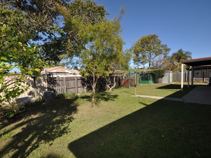 8 Sandown, Crestmead QLD 4132