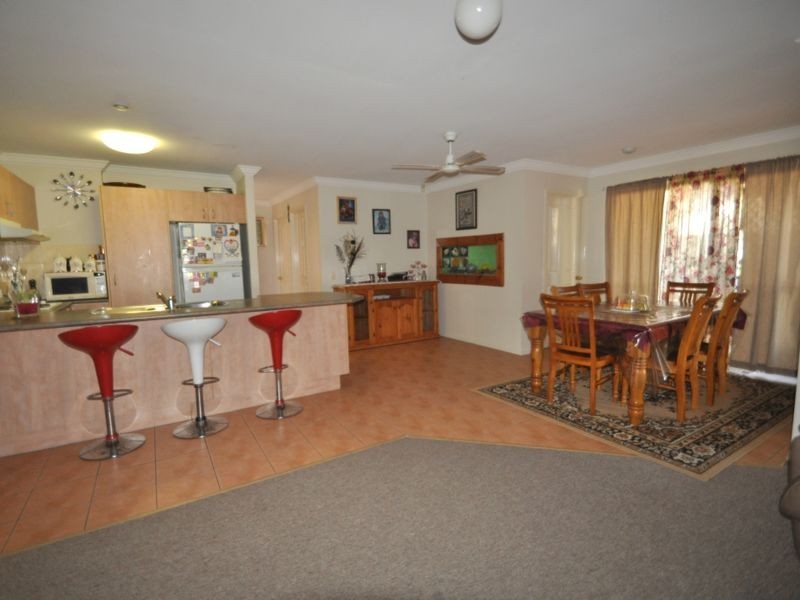 59 Barossa Street, Kingston QLD 4114