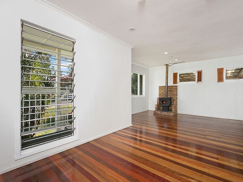 18 Barry Street, Slacks Creek QLD 4127