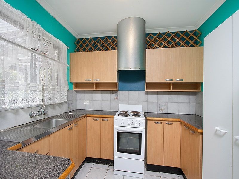 12-24 Ariel Avenue, Kingston QLD 4114