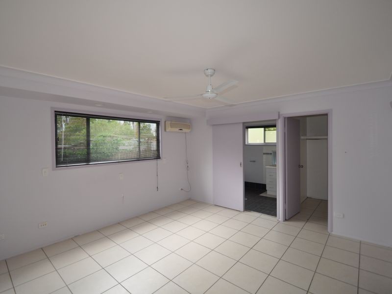 4 Dart Avenue, Kingston QLD 4114