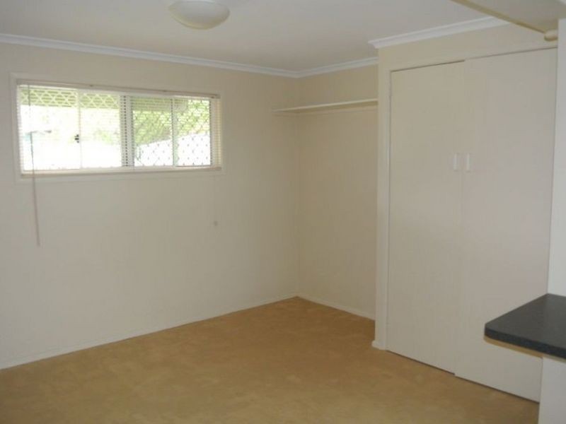 9 Myra Street, Kingston QLD 4114