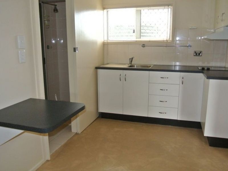 9 Myra Street, Kingston QLD 4114