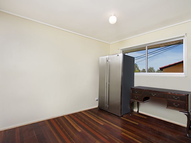 8 Laburnum Street, Woodridge QLD 4114