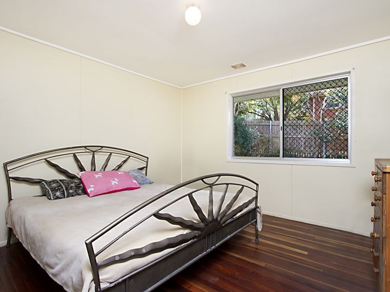 8 Laburnum Street, Woodridge QLD 4114