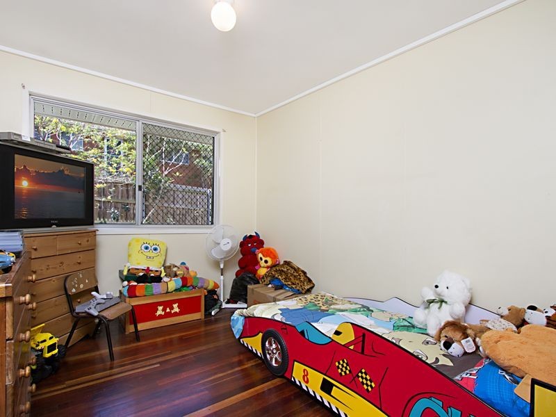 8 Laburnum Street, Woodridge QLD 4114