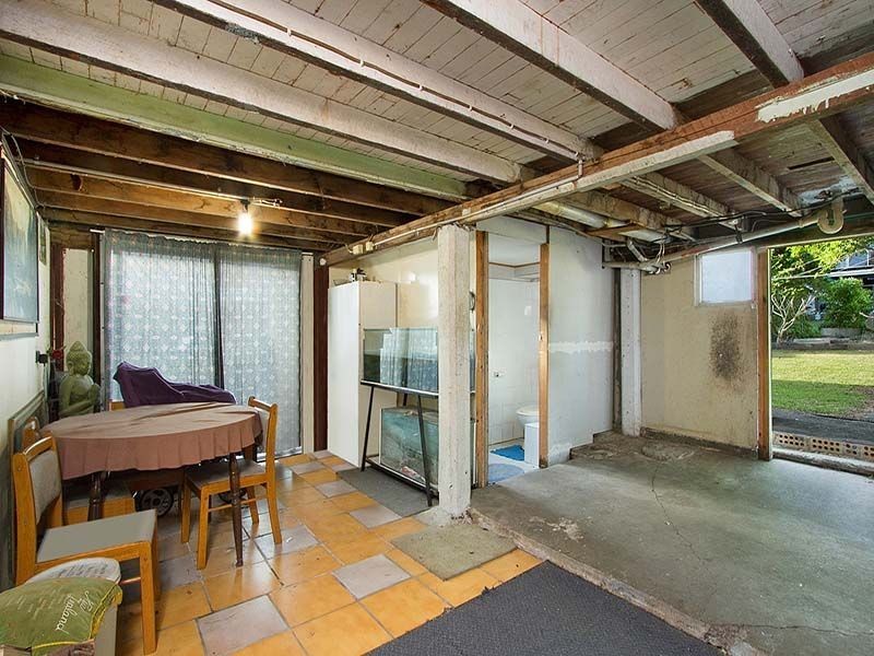 15 Oakland Avenue, Woodridge QLD 4114