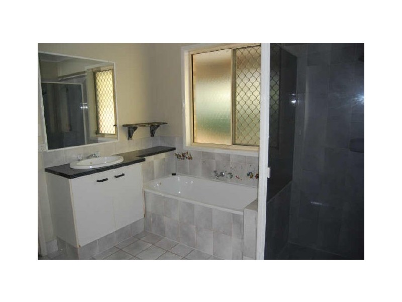 868 WEMBLEY RD, Browns Plains QLD 4118