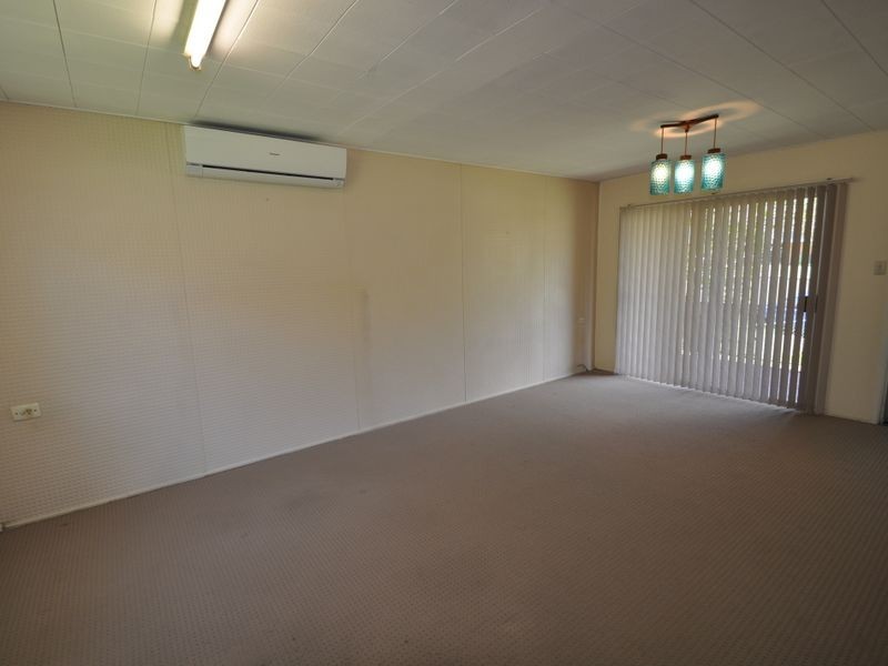 19 Darren Drive, Slacks Creek QLD 4127