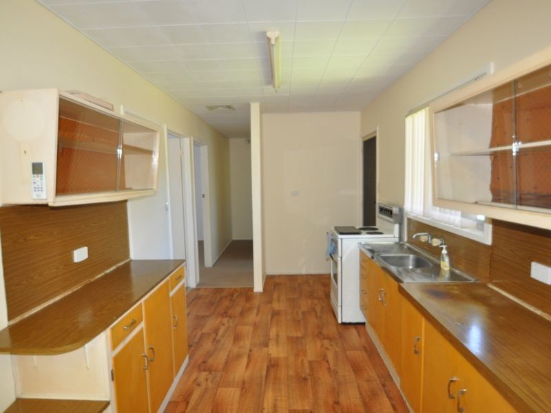 19 Darren Drive, Slacks Creek QLD 4127