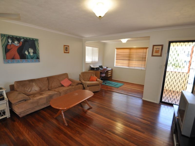 4 Alderbaran Drive, Kingston QLD 4114