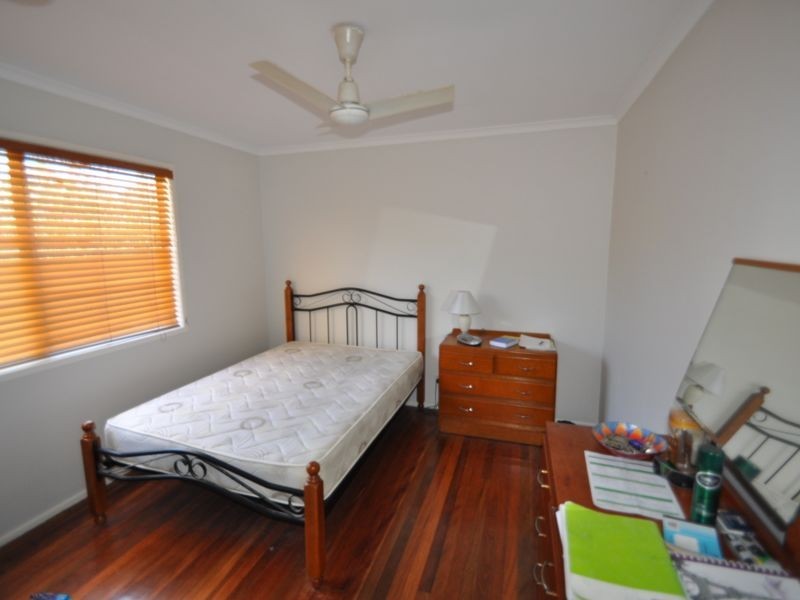 4 Alderbaran Drive, Kingston QLD 4114