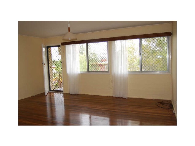 22 Myra St, Kingston QLD 4114