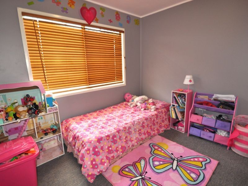 25 Blackton Street, Logan Central QLD 4114