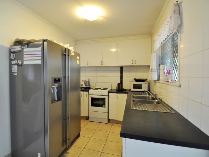 24 Whitey Street, Woodridge QLD 4114