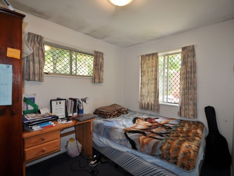 24 Whitey Street, Woodridge QLD 4114