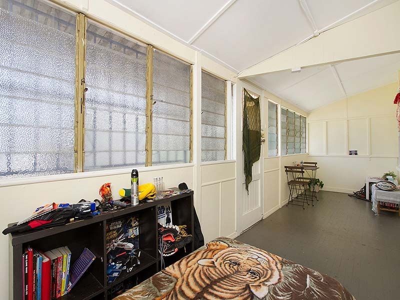 10 Nyanza Street, Woodridge QLD 4114