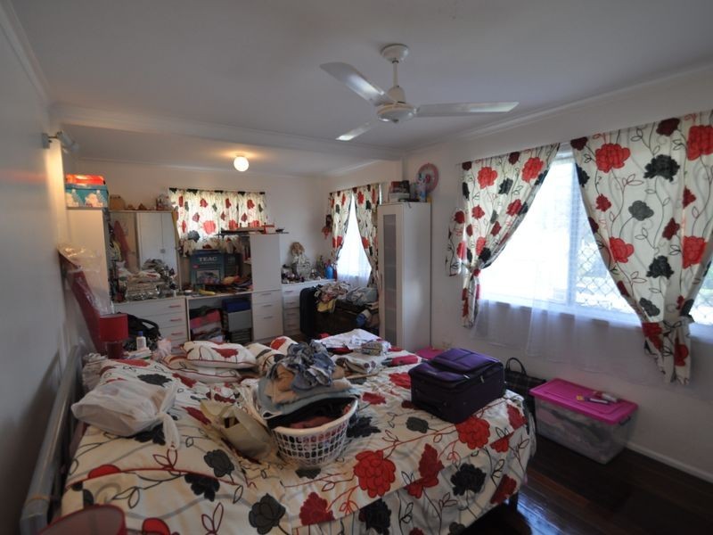 16 Darren Drive, Slacks Creek QLD 4127