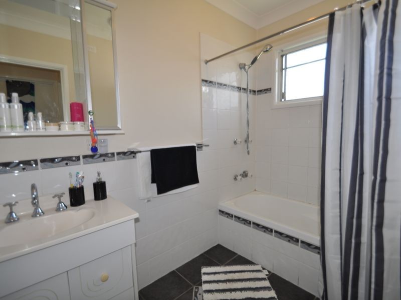 84 Smith Road, Woodridge QLD 4114