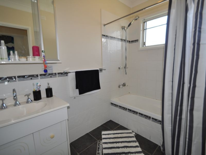 84 Smith Road, Woodridge QLD 4114