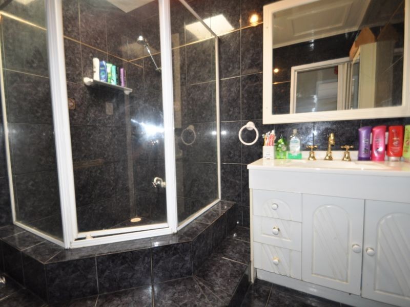 140 Jacaranda Ave, Logan Central QLD 4114