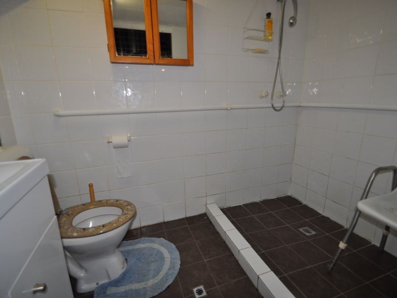 140 Jacaranda Ave, Logan Central QLD 4114