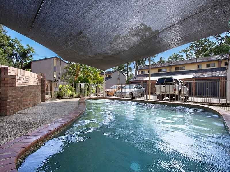 10/2 College Street, Loganlea QLD 4131