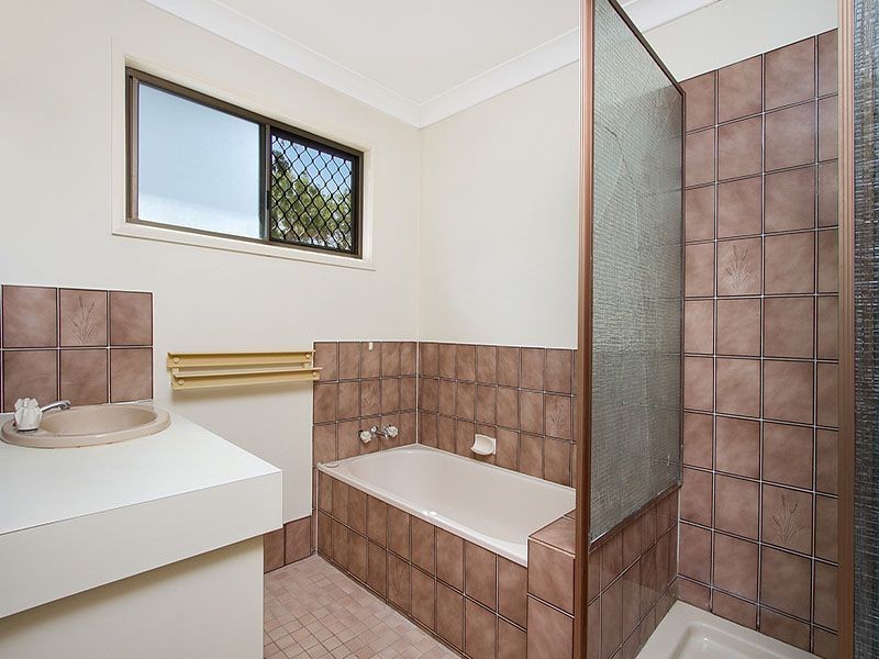 10/2 College Street, Loganlea QLD 4131