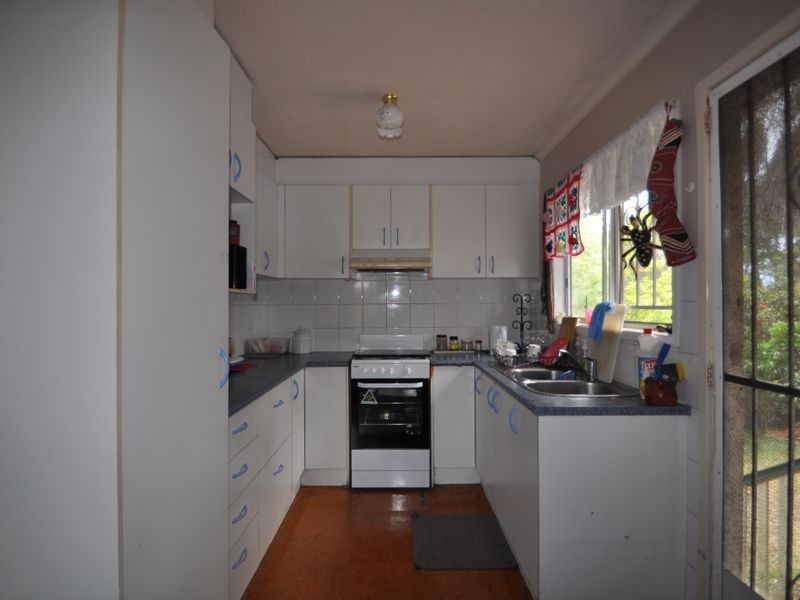 18 Plunkett Street, Woodridge QLD 4114