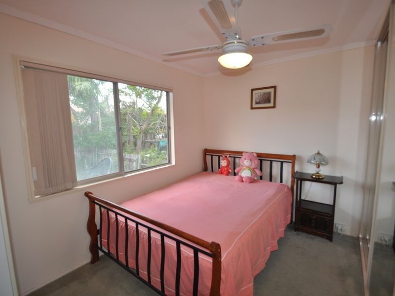 25 Ash Avenue, Woodridge QLD 4114
