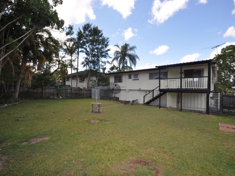 25 Ash Avenue, Woodridge QLD 4114