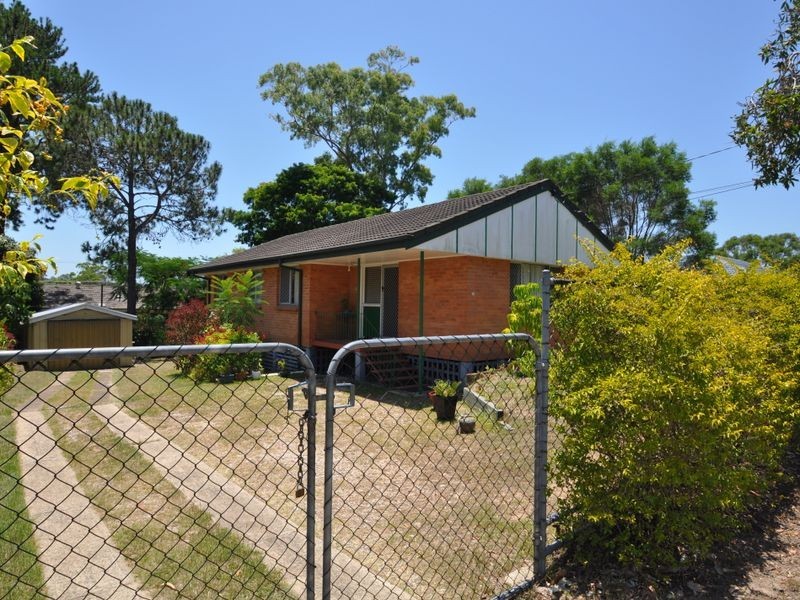 18 Yugumbri Cres, Logan Central QLD 4114