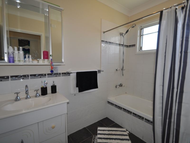 84 Smith Road, Woodridge QLD 4114